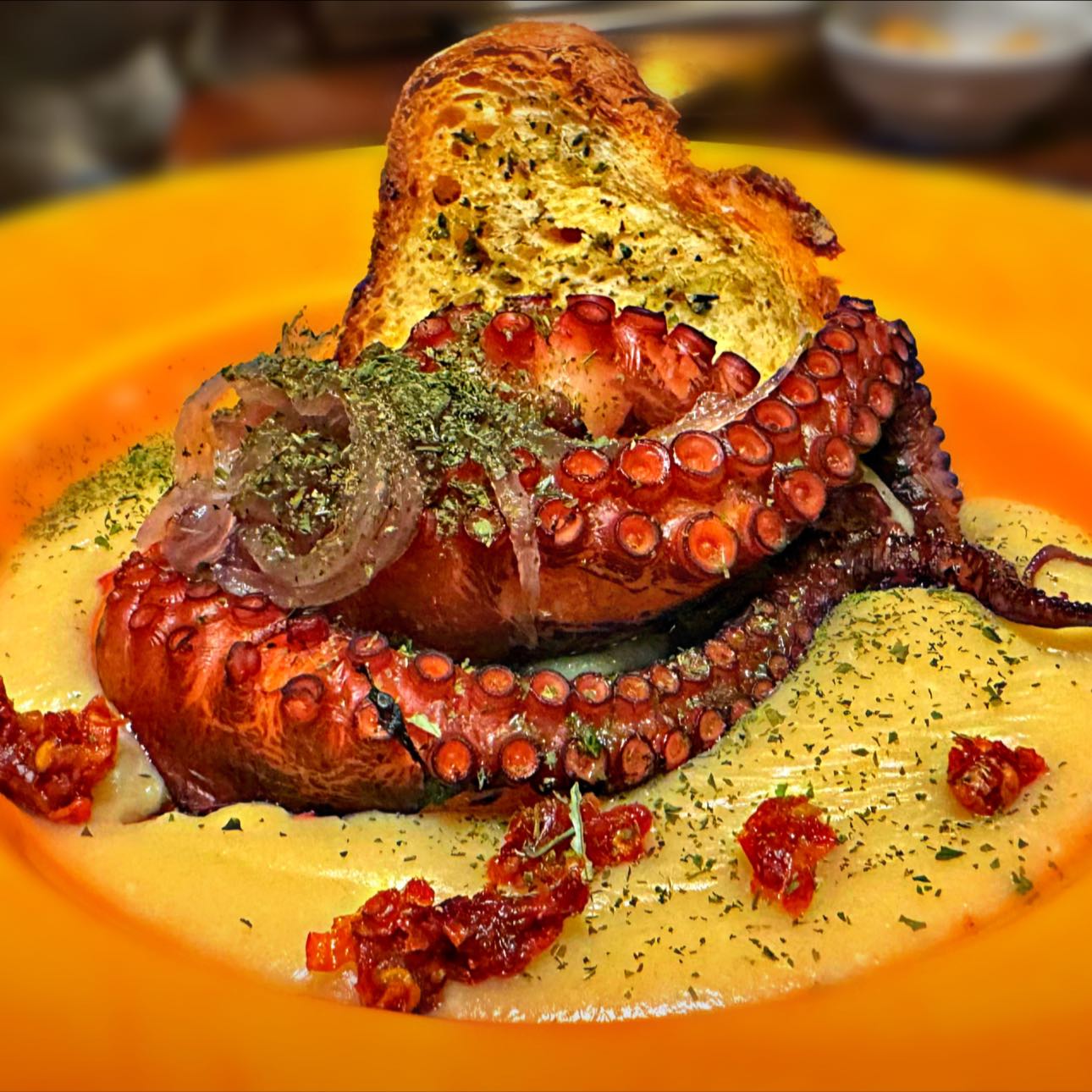 O seara în Bari. Caracatita, Aperol si promisiunea celor 100 km